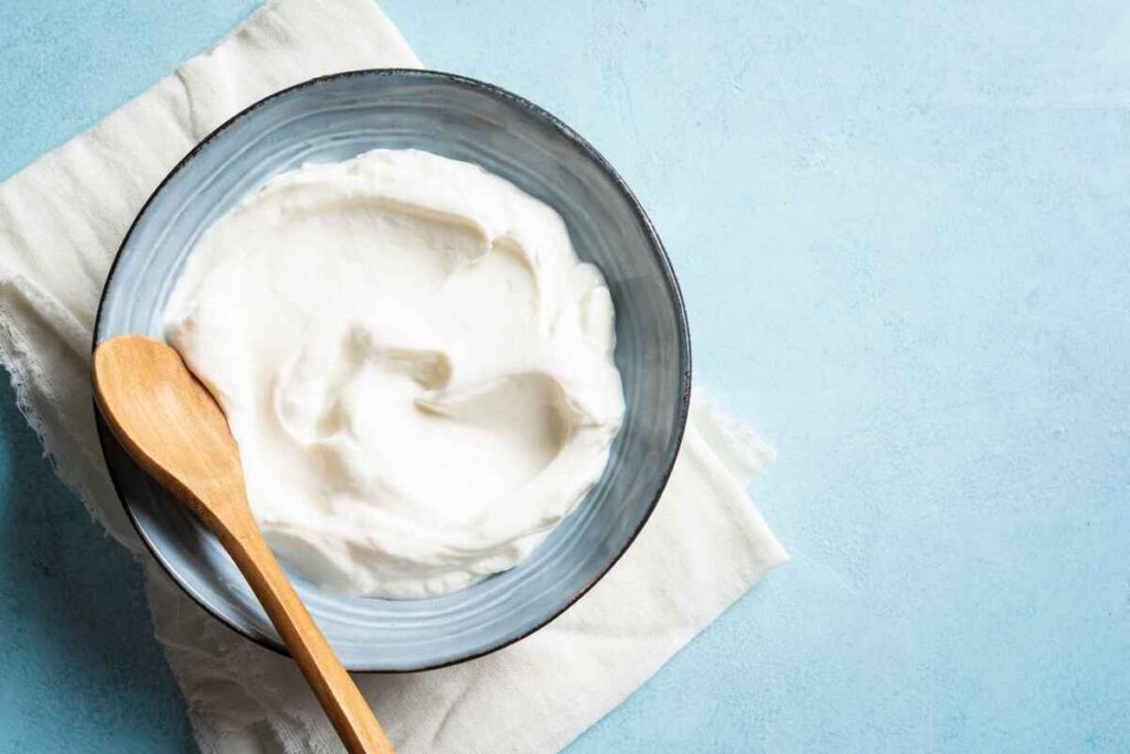 Homemade greek yogurt bowl